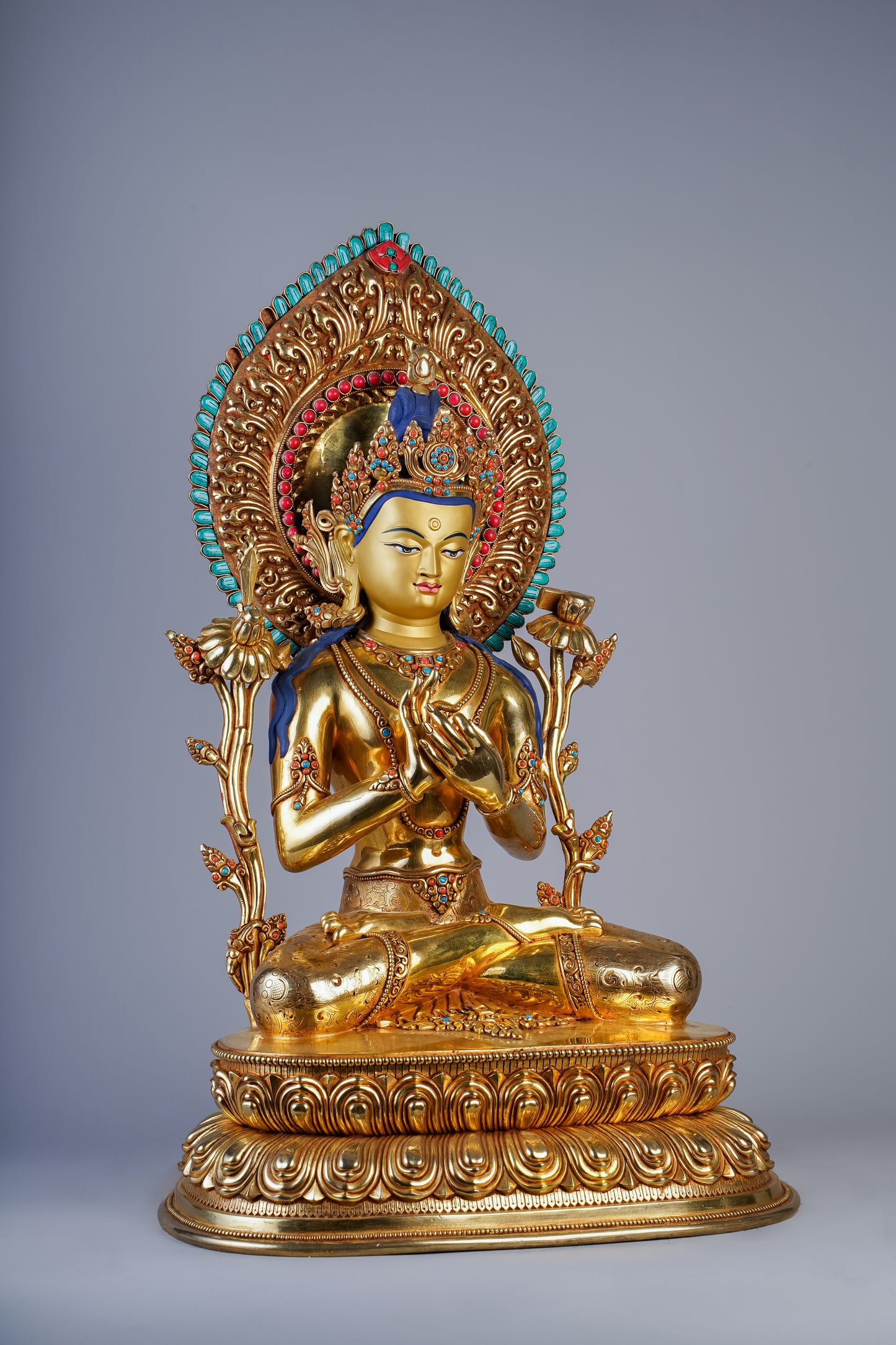 22 inch/ 56 cm White Manjushree